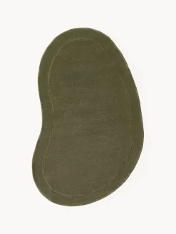 Alfombra artesanal de lana con forma orgánica Kadey