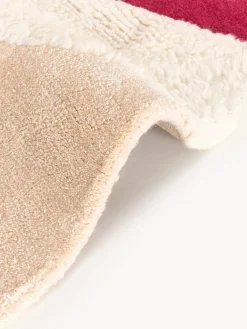 Alfombra artesanal de lana texturizada Silas