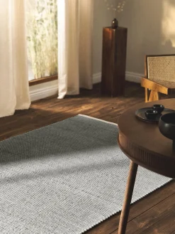 Alfombra artesanal de lana Amaro