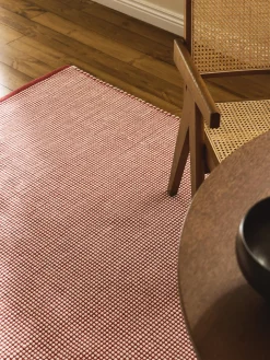 Alfombra artesanal de lana Amaro