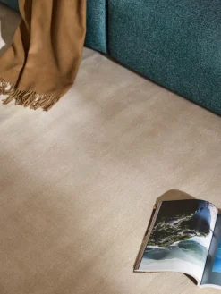 Alfombra artesanal de lana Zayne