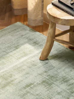 Alfombra artesanal de viscosa Jane