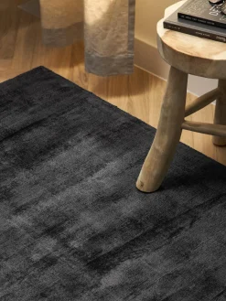 Alfombra artesanal de viscosa Jane