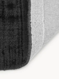 Alfombra artesanal de viscosa Jane