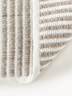 Alfombra artesanal para exterior a rayas Turner