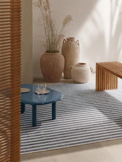 Alfombra artesanal para interior y exterior Lyla