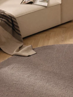 Alfombra artesanal redonda de lana Eleni