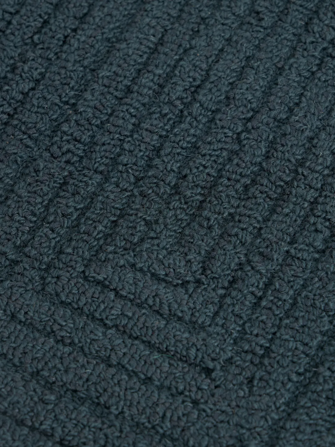 Alfombra corredor artesanal de lana con estampado geométrico Alexia