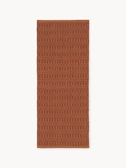 Alfombra corredor exterior artesanal con estampado geométrico Rune