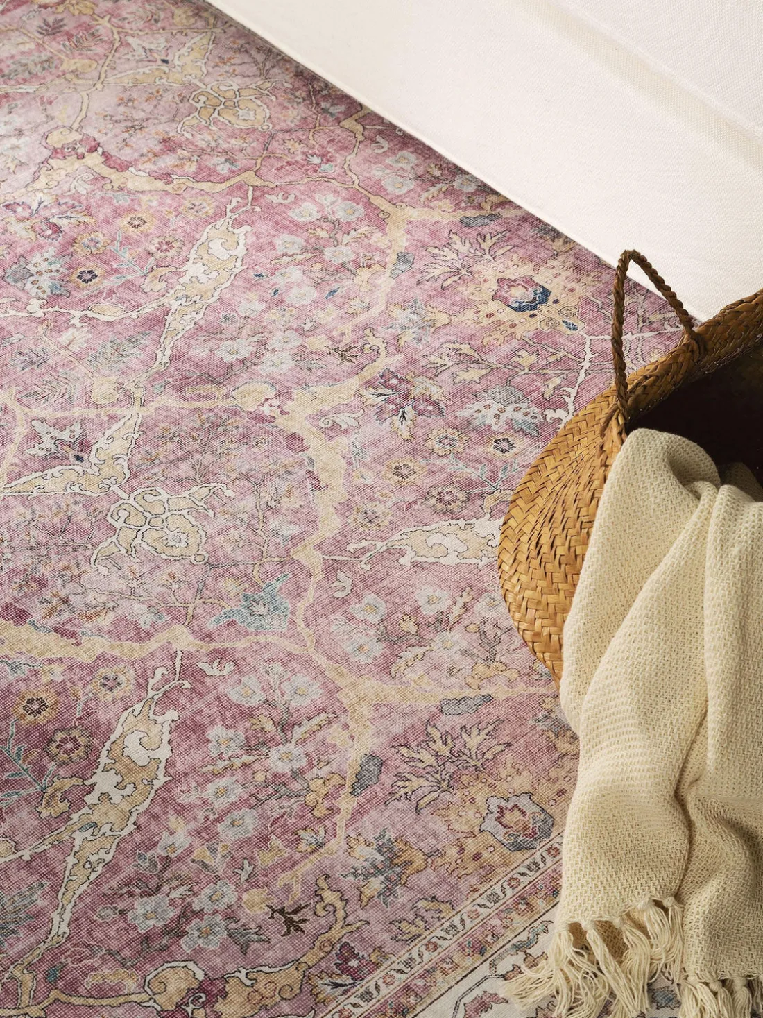 Alfombra de pelo corto con motivos ornamentales Laury