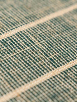 Alfombra de pelo corto con flecos diseño Folkform Monochrome