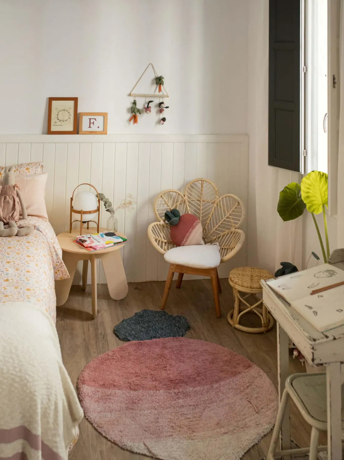 Alfombra infantil artesanal Ramona the Radish, lavable