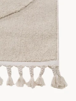 Alfombra infantil texturizada con borlas Momo