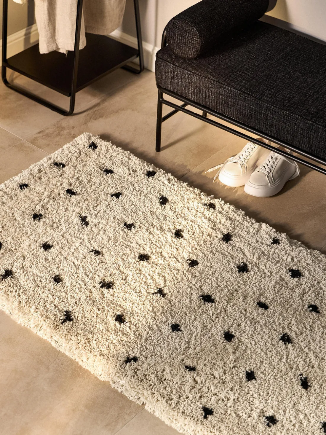 Alfombra mullida artesanal de pelo largo Ayana