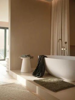 Alfombrilla de baño con diseño de lazo Brady