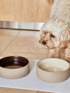 Alfombrilla para comedero de mascotas Koko