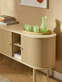 Aparador grande con frente acanalado Calary