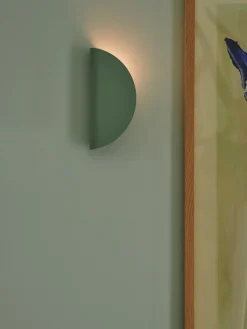 Aplique con enchufe Model 2110