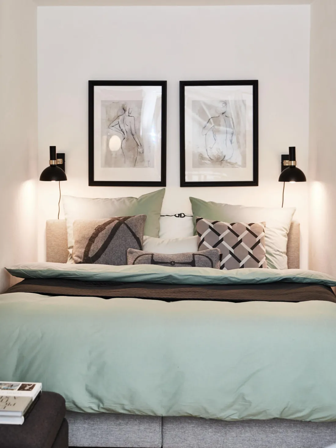 Aplique grande regulable con enchufe Larry