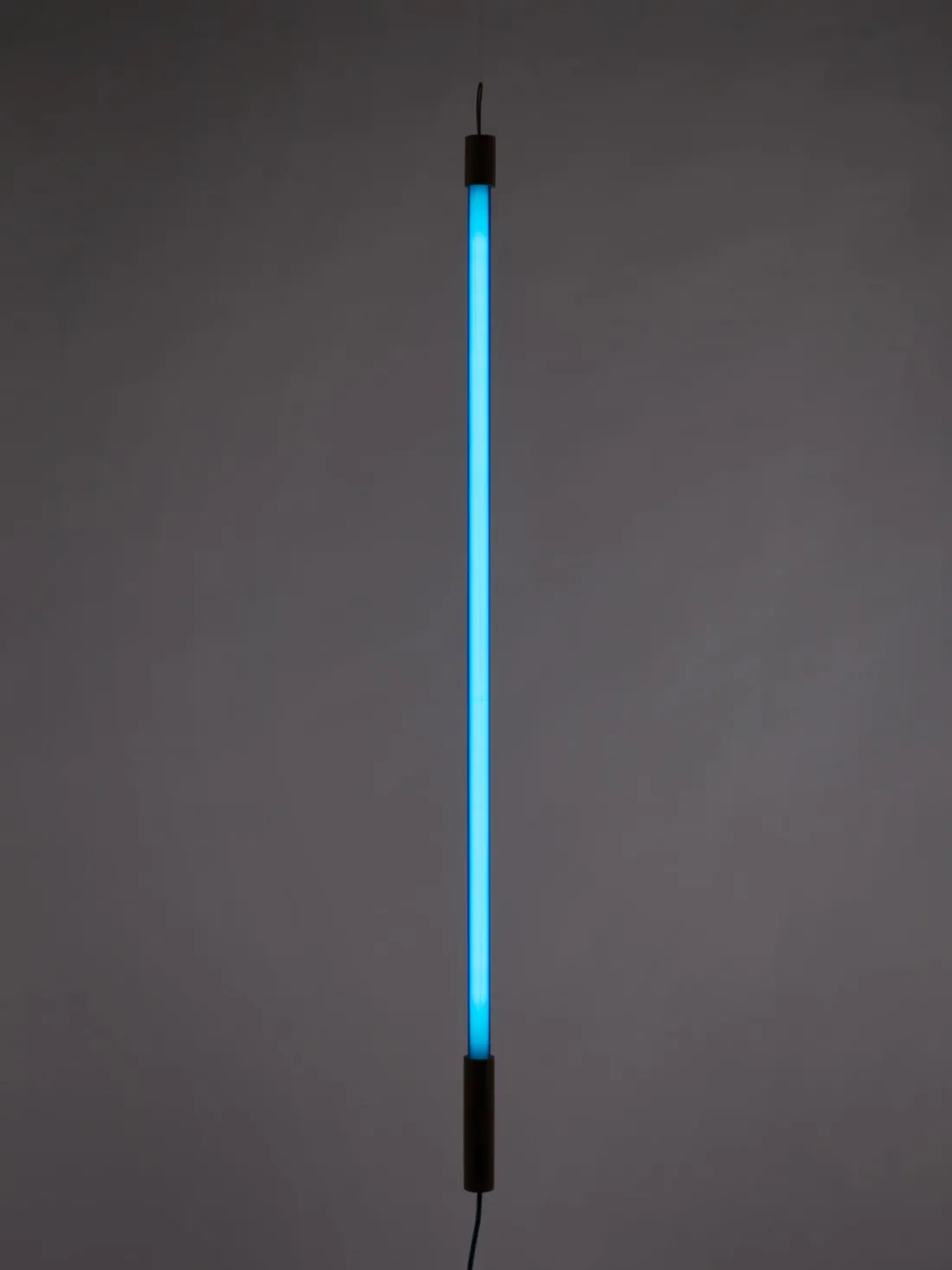 Aplique LED Linea, con enchufe