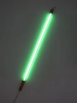 Aplique LED Linea, con enchufe