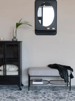 Banco tapizado en tejido bouclé con estante Milou