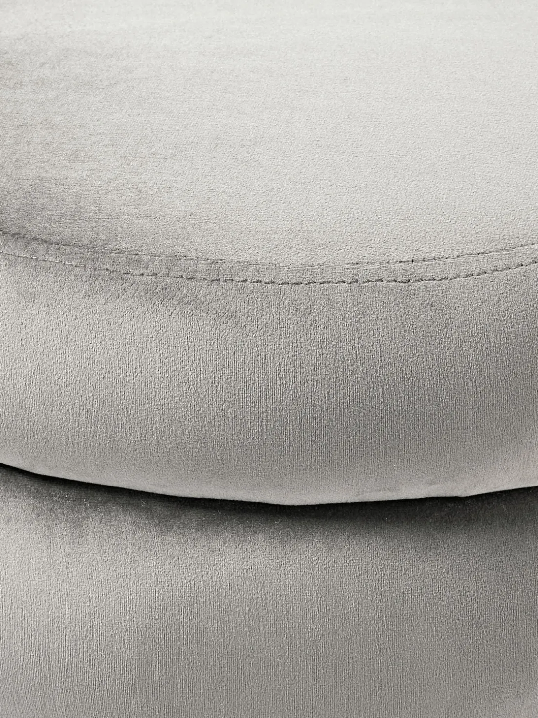 Banco tapizado en terciopelo con espacio de almacenaje Alto