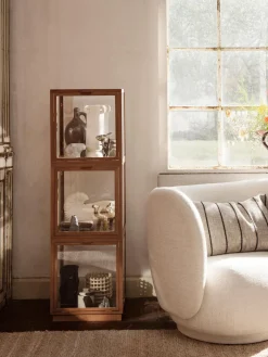 Base de vitrina de roble Miru