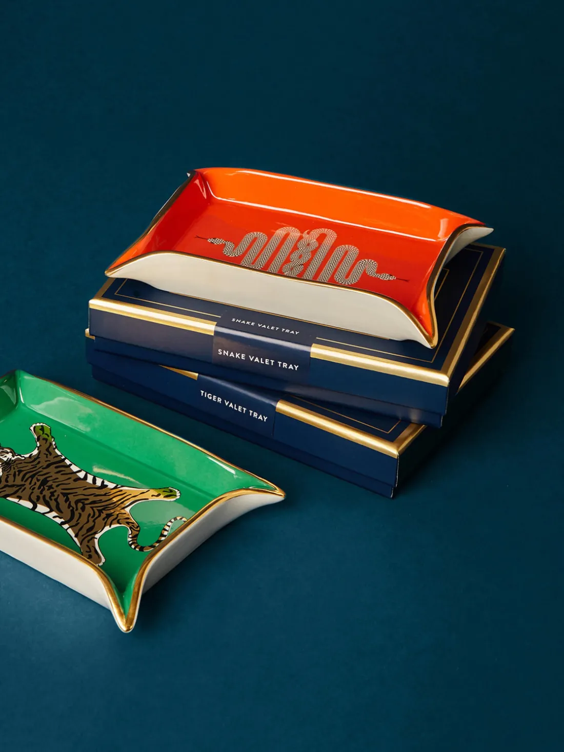 Bol de porcelana con oro Snake