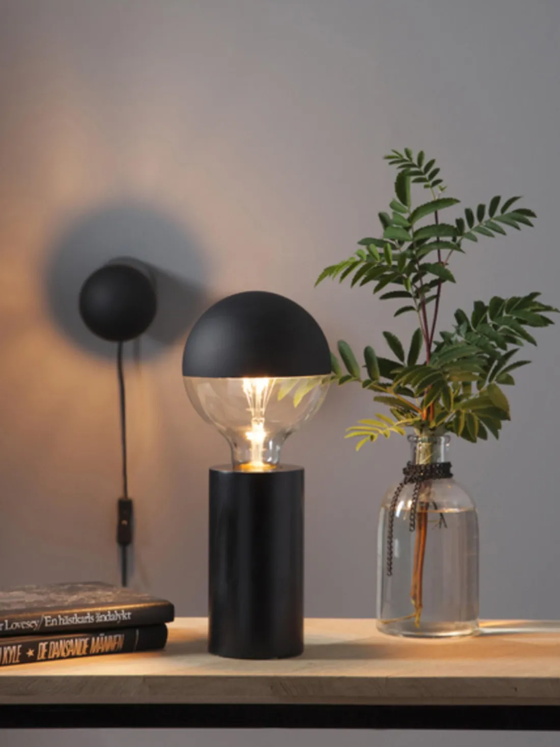 Bombilla regulable E27, blanco cálido, 2.8 W, 1 ud.