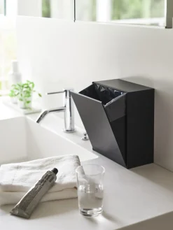 Caja con gancho Tower