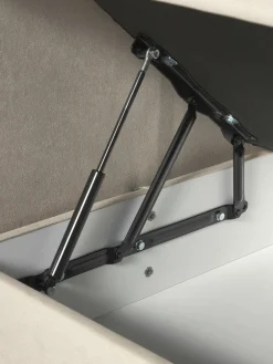 Cama diván con espacio de almacenamiento Livia