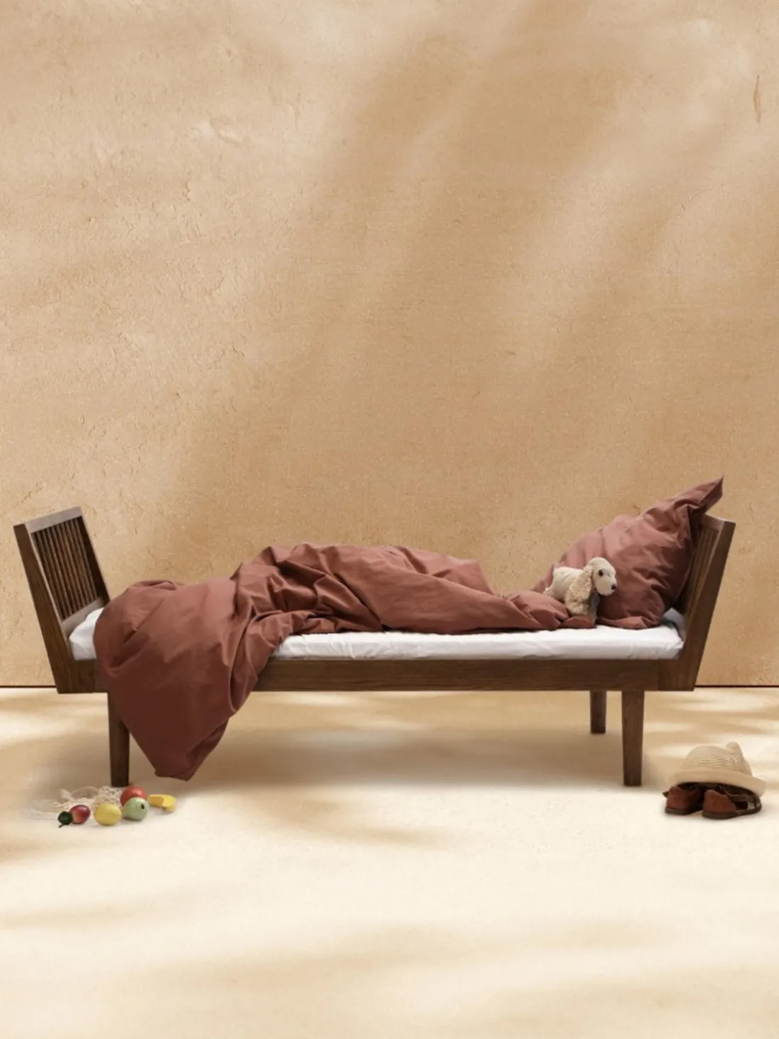 Cama infantil artesanal de madera de roble Eli, 90 x 160 cm