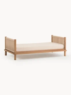 Cama infantil de madera de roble Latitude, 70 x 140 cm