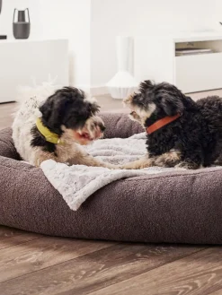 Cama para mascotas en tejido bouclé Teddy, tamaños diferentes