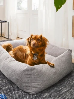Cama para mascotas Tudor, tamaños diferentes