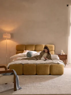 Cama tapizada de borreguillo bouclé Tayla