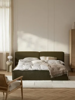Cama tapizada en tejido bouclé Lennon, con espacio de almacenamiento