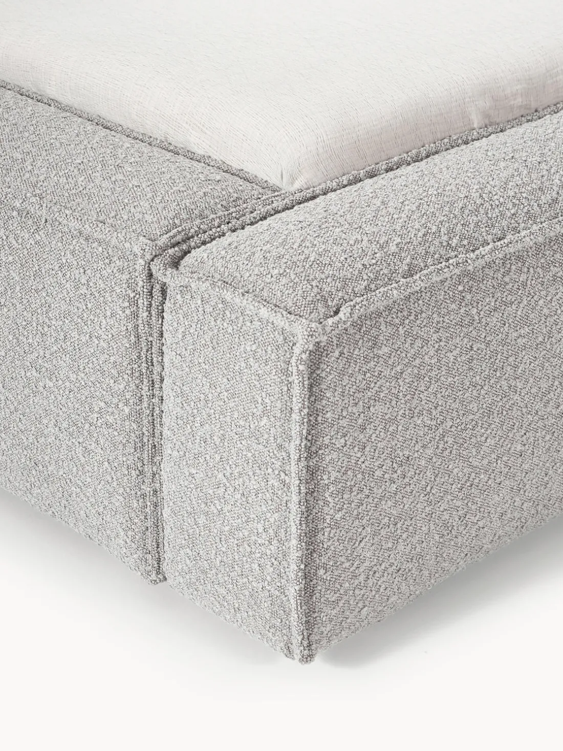 Cama tapizada en tejido bouclé Lennon