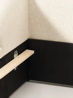 Cama tapizada en tejido bouclé Sofia