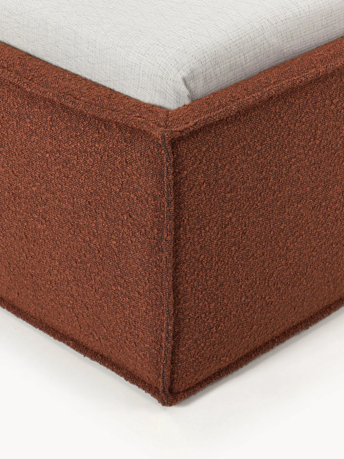 Cama tapizada en tejido bouclé Dream