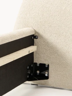 Cama tapizada en tejido bouclé Gary