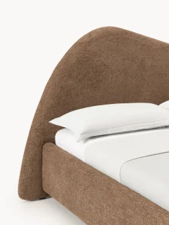 Cama tapizada en tejido bouclé Gary