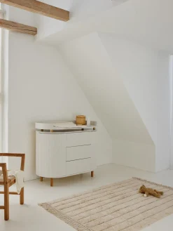 Cambiador de madera artesanal Kai