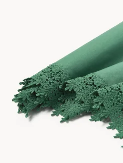 Camino de mesa con ribete de encaje Flavia