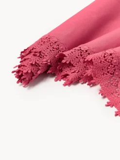 Camino de mesa con ribete de encaje Flavia