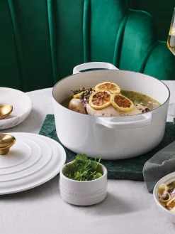 Cazuela ovalada de hierro fundido Signature Collection