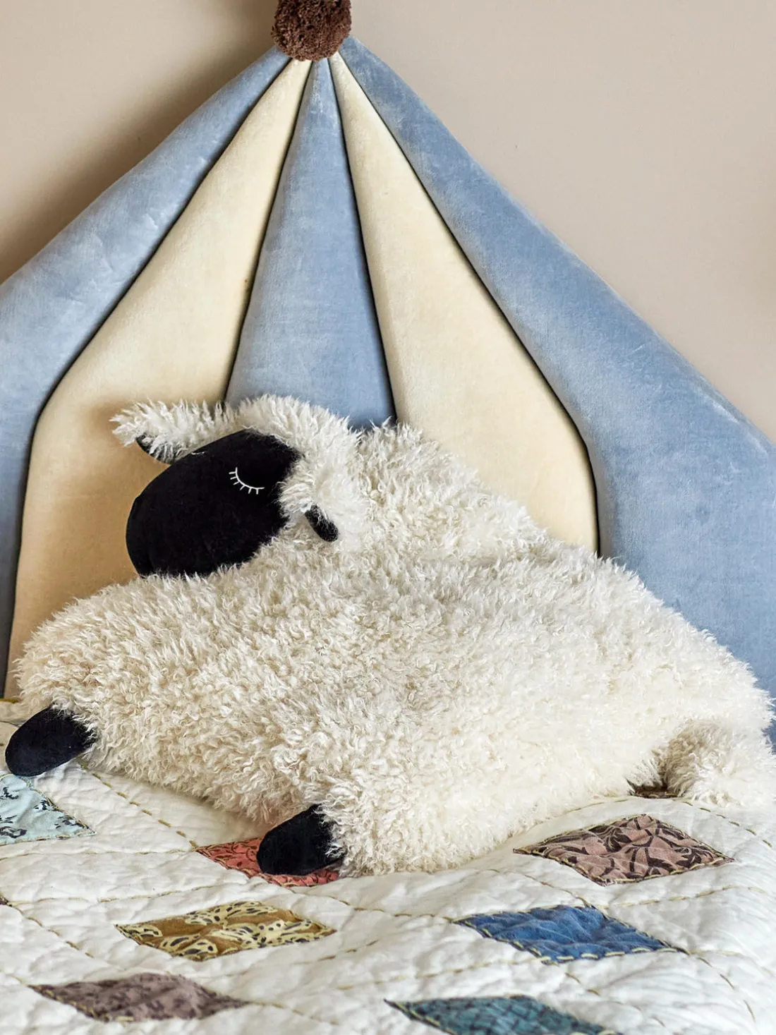 Cojín peluche Dolly