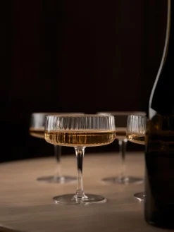 Copas pompadour de champán artesanales con relieves Cami, 4 uds.