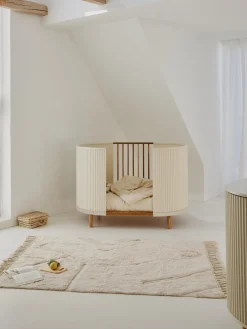 Cuna regulable en altura artesanal Kai, 70 x 120 cm